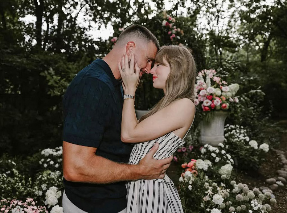 Taylor Swift Travis Kelce Engagement Photos